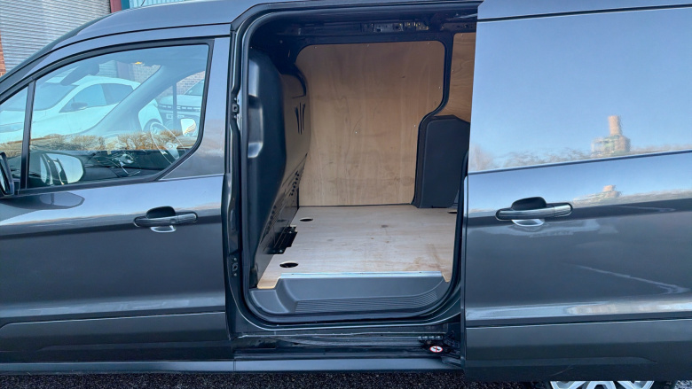 Ford Transit Connect 250 L2 Diesel 1.5 EcoBlue 100ps Limited Van